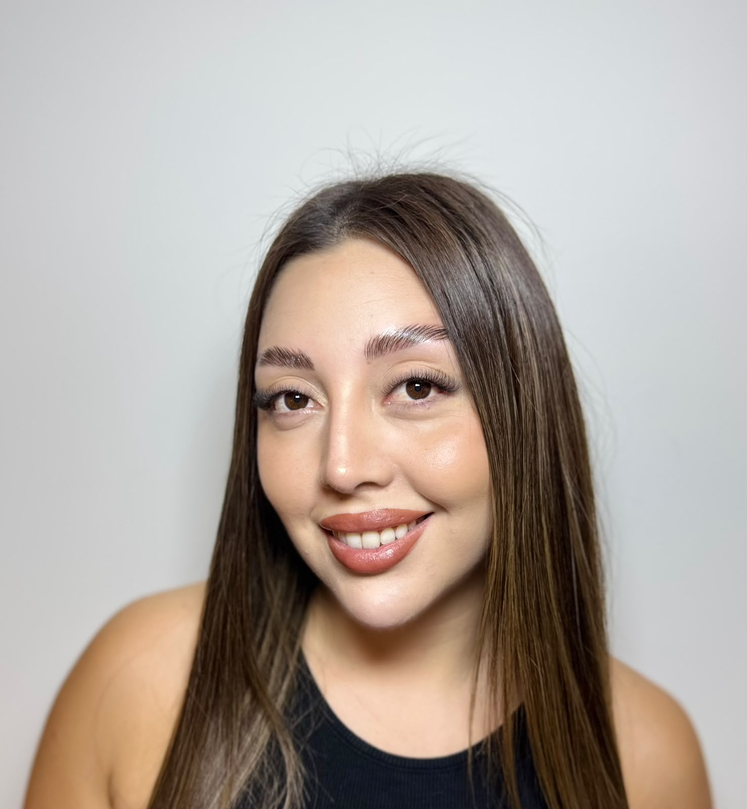 Laminado y diseño de cejas resultado en Osorno — Barbara Studio